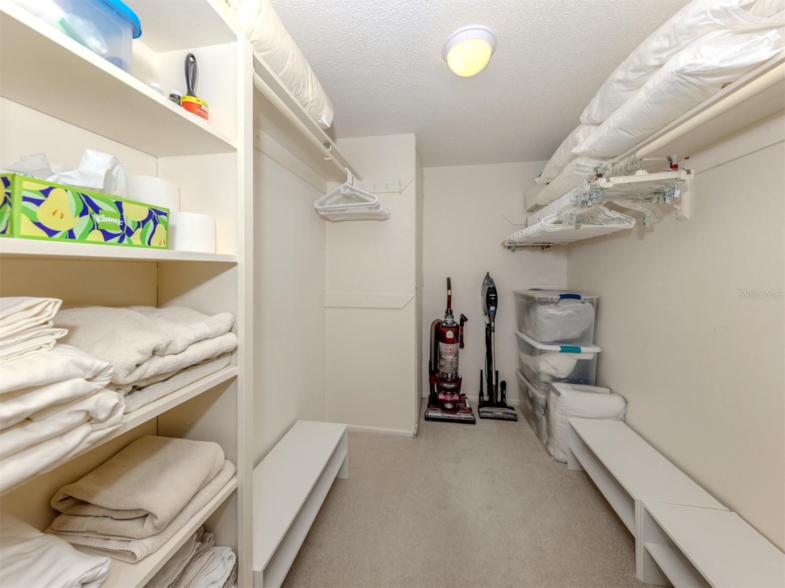 BELLA COSTA II - Residential