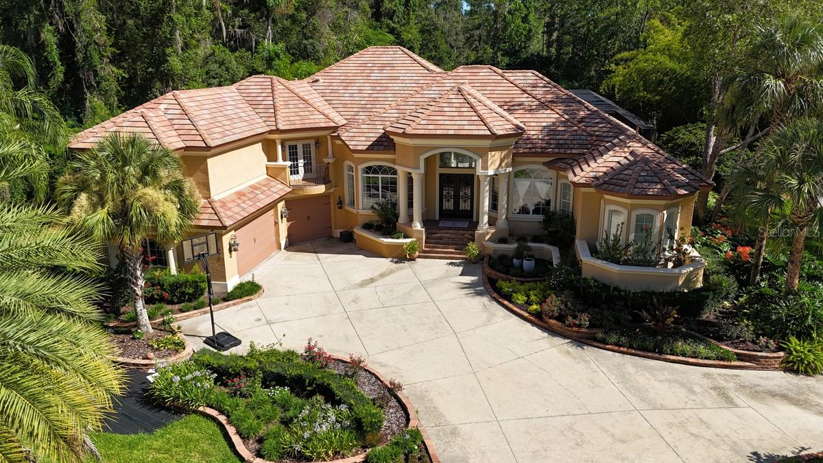 BELLECHASE LAURELS - Residential