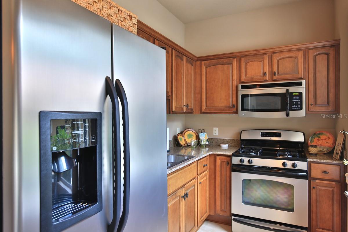 BELLECHASE LAURELS - Residential