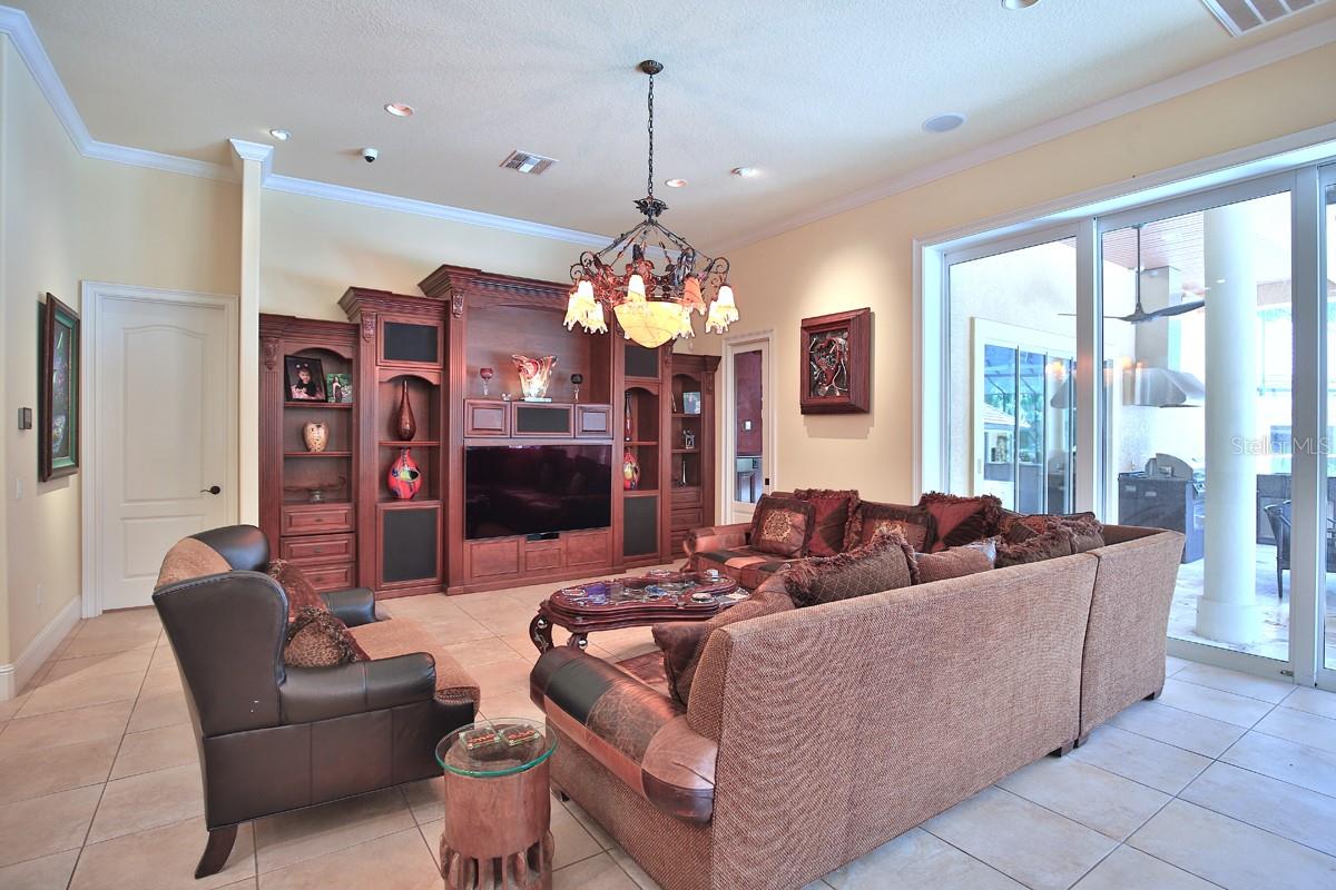 BELLECHASE LAURELS - Residential