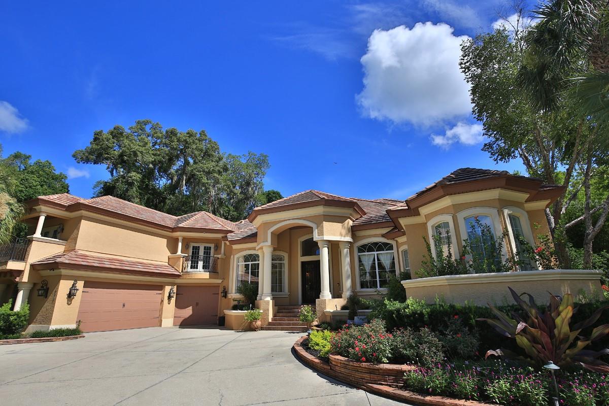 BELLECHASE LAURELS - Residential