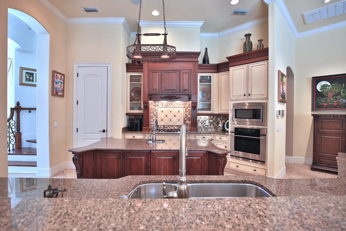 BELLECHASE LAURELS - Residential