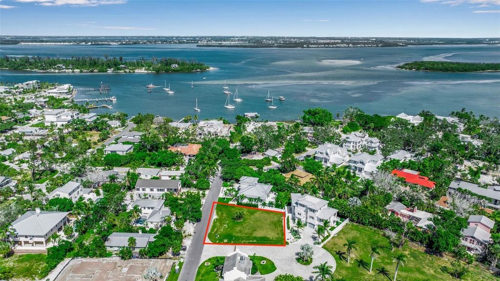 Photo of 610 Hibiscus Way, Longboat Key, FL 34228 (MLS # A4667206)