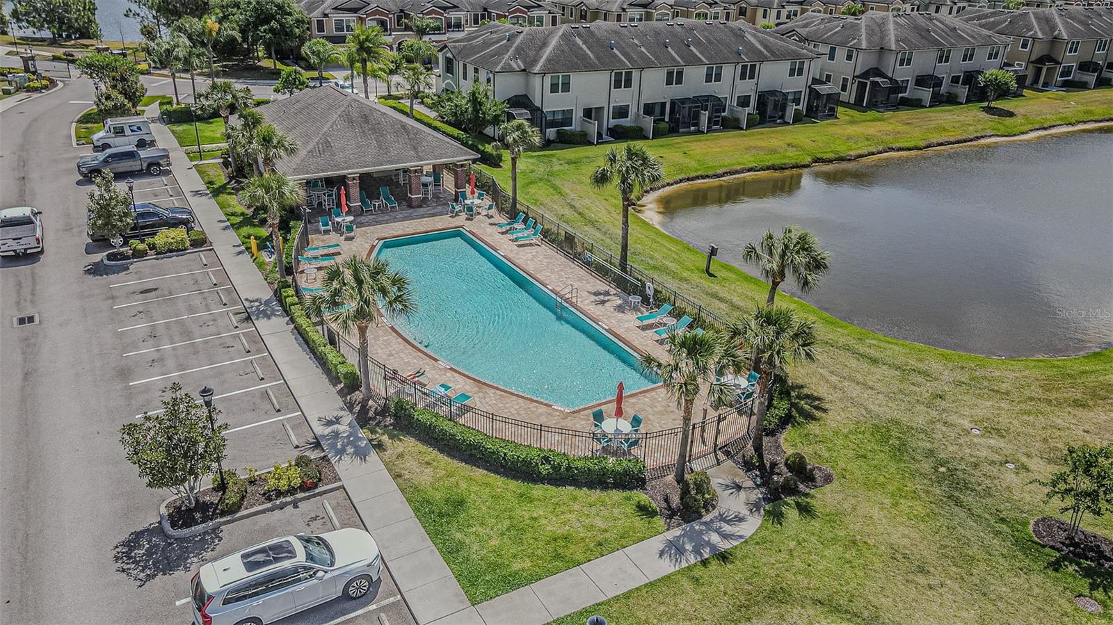 WESTLAKE TOWN HOMES - Residential