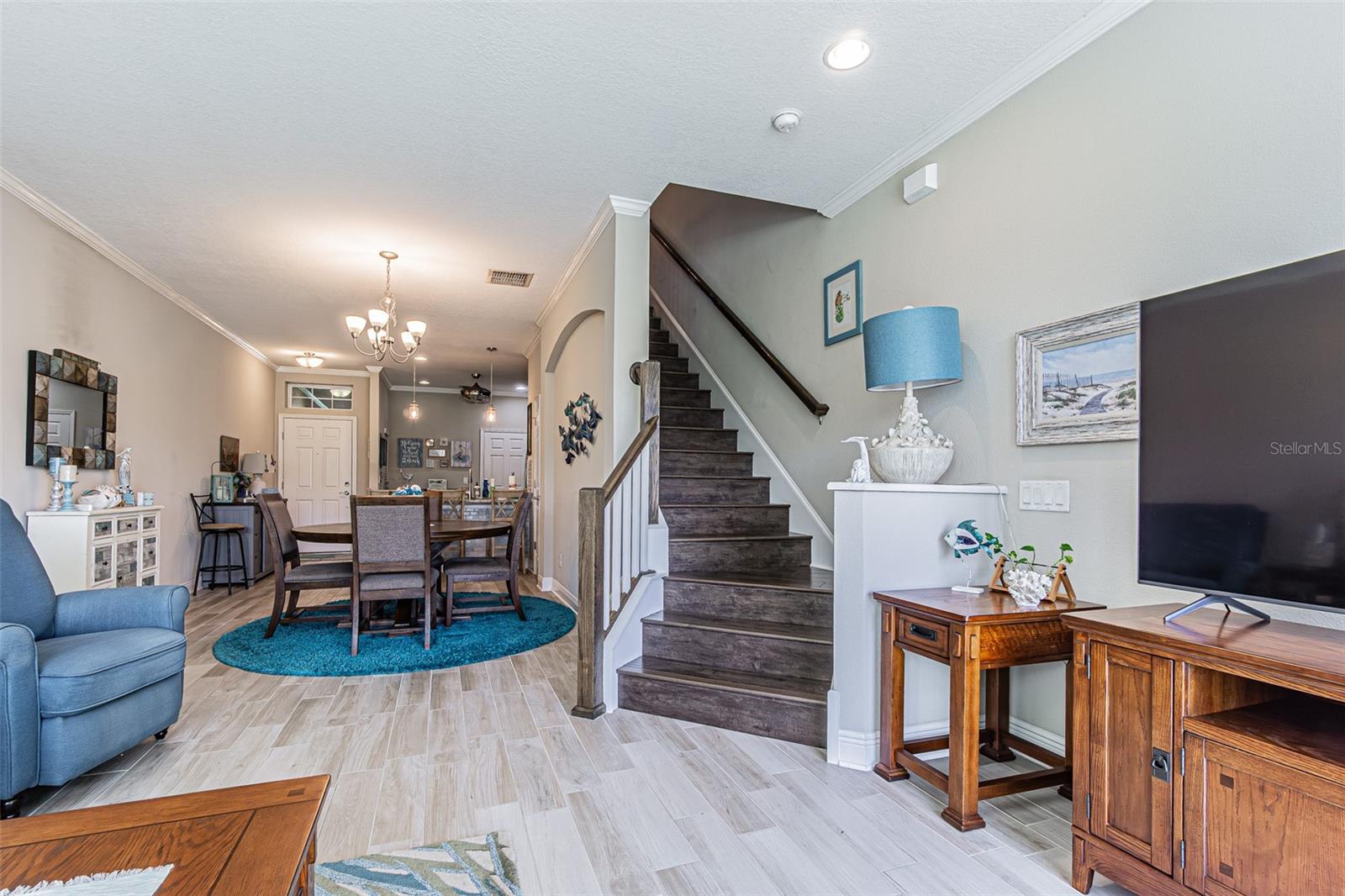 WESTLAKE TOWN HOMES - Residential