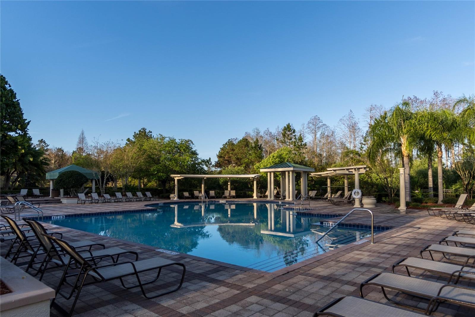 SPRING ISLE - Residential