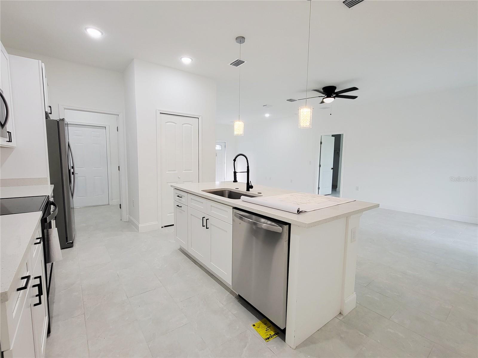 PORT MALABAR UNIT 20 LOT 5 BLK 1021 - Residential