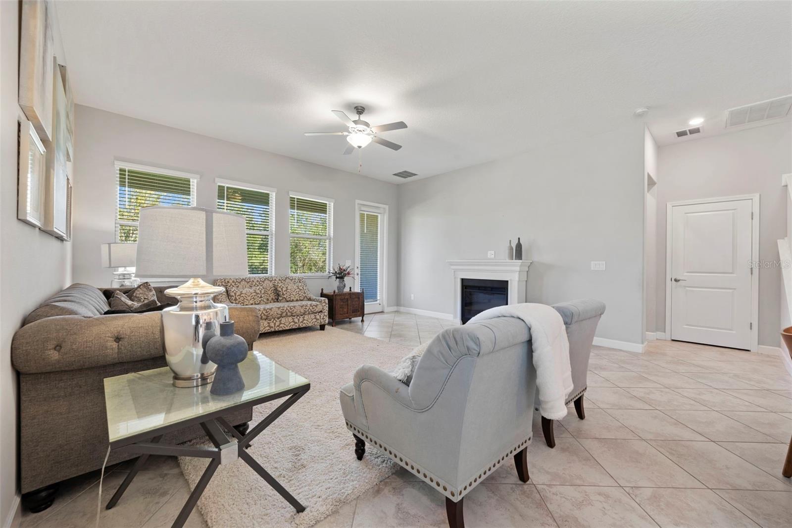 MEADOW POINTE 4 PRCL N O & P EN - Residential