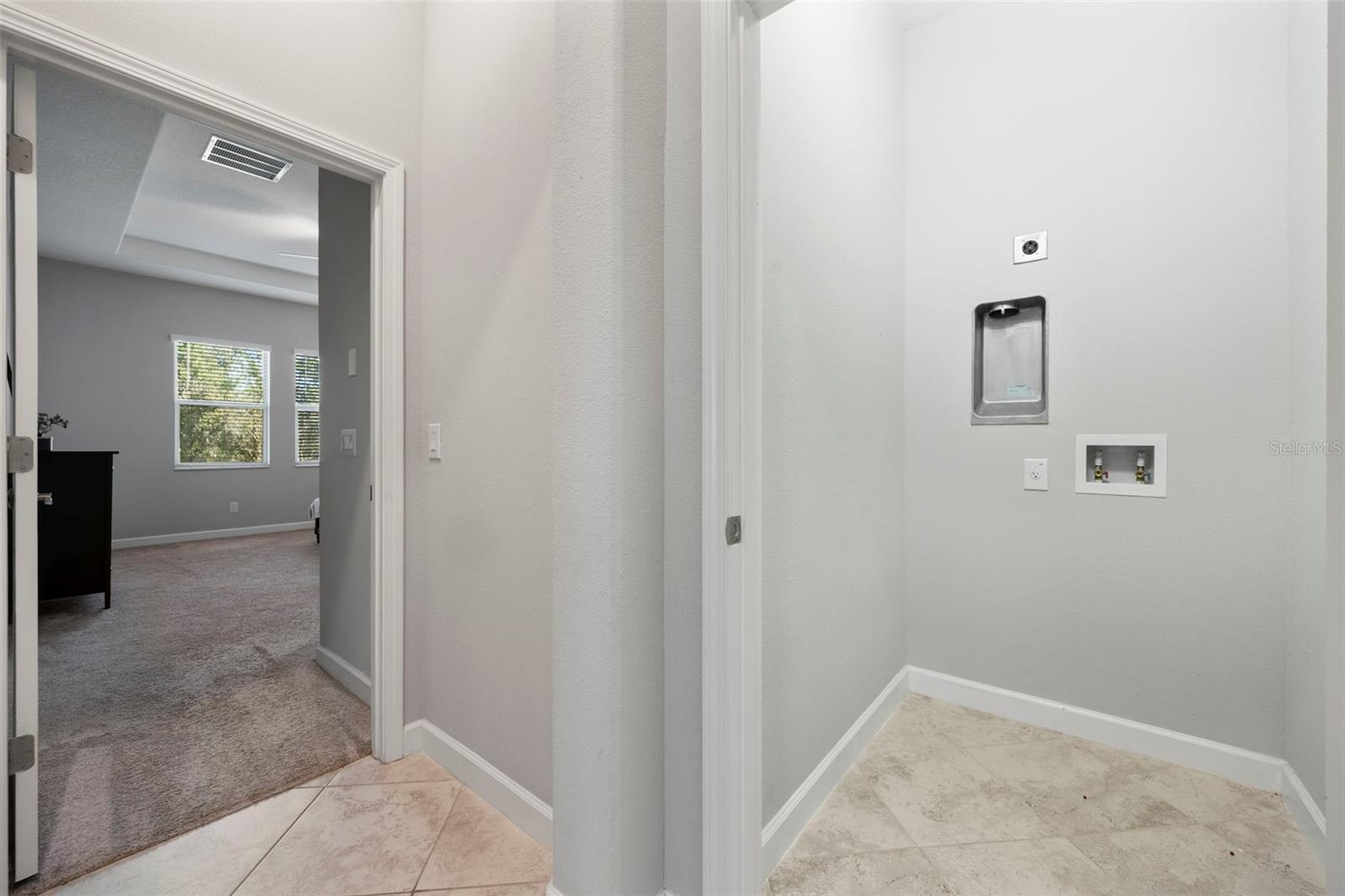 MEADOW POINTE 4 PRCL N O & P EN - Residential