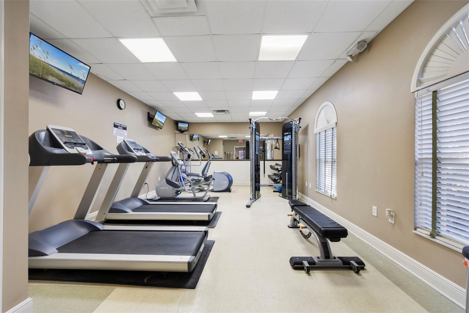 MEADOW POINTE 4 PRCL N O & P EN - Residential