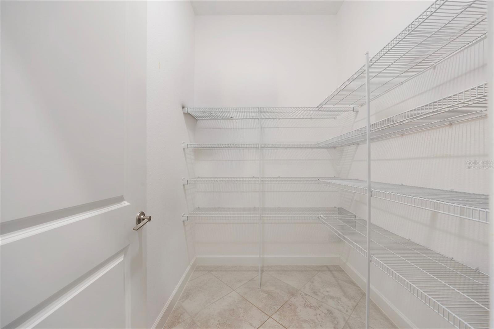 MEADOW POINTE 4 PRCL N O & P EN - Residential