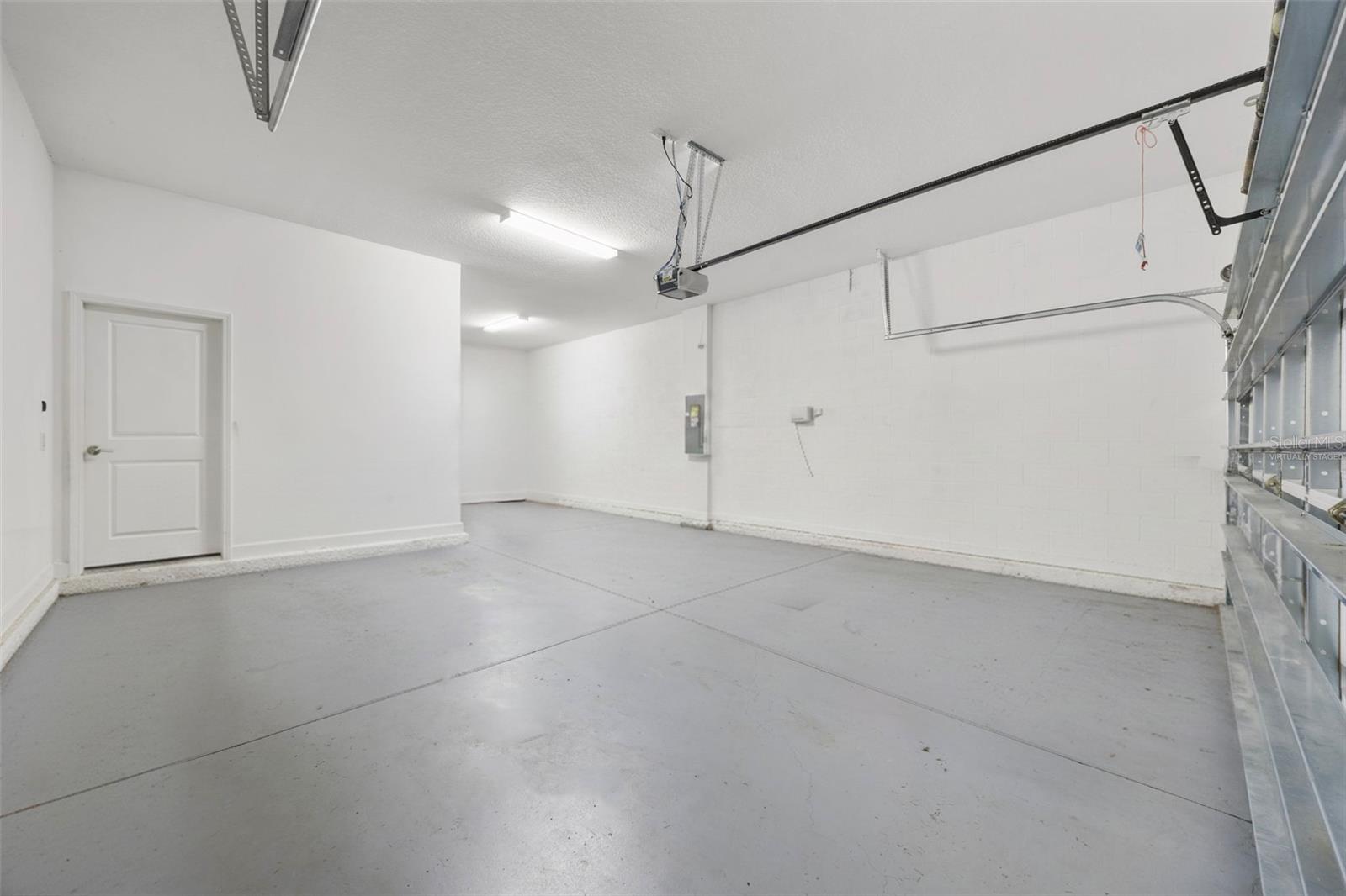 MEADOW POINTE 4 PRCL N O & P EN - Residential