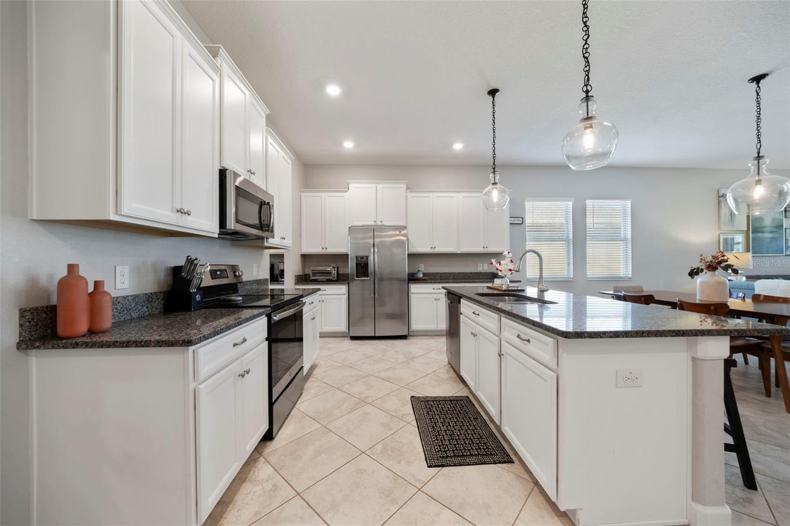 MEADOW POINTE 4 PRCL N O & P EN - Residential