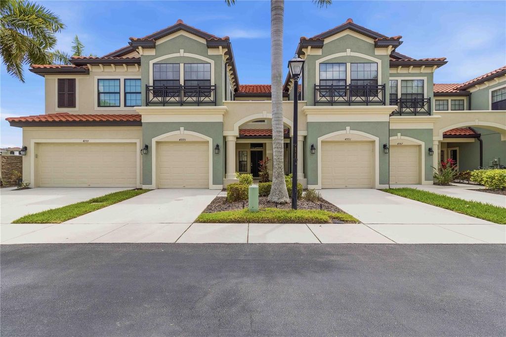 Photo of 4995 Oarsman Court, Sarasota, FL 34243 (MLS # A4687841)