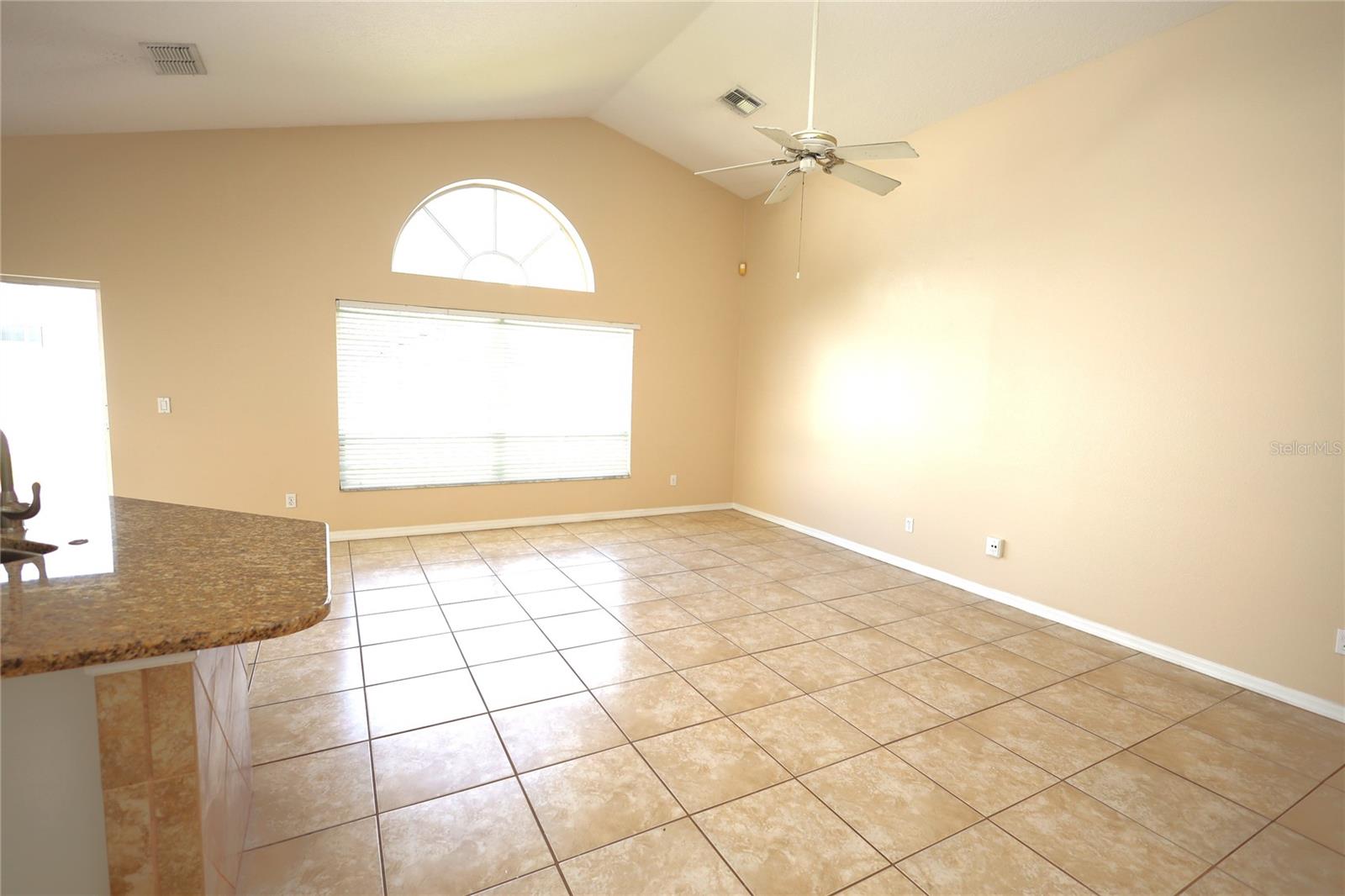 VILLAGES 02 AT EASTWOOD PH 01 - Residential Lease