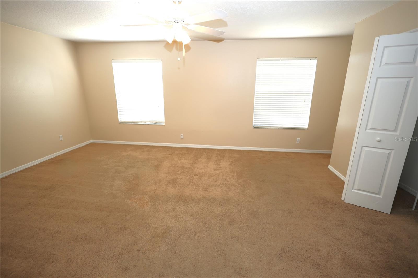 VILLAGES 02 AT EASTWOOD PH 01 - Residential Lease