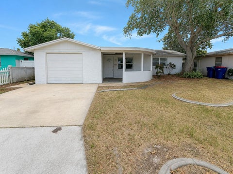 Photo of 3303 Eisenhower Drive, Holiday, FL 34691 (MLS # S5154821)