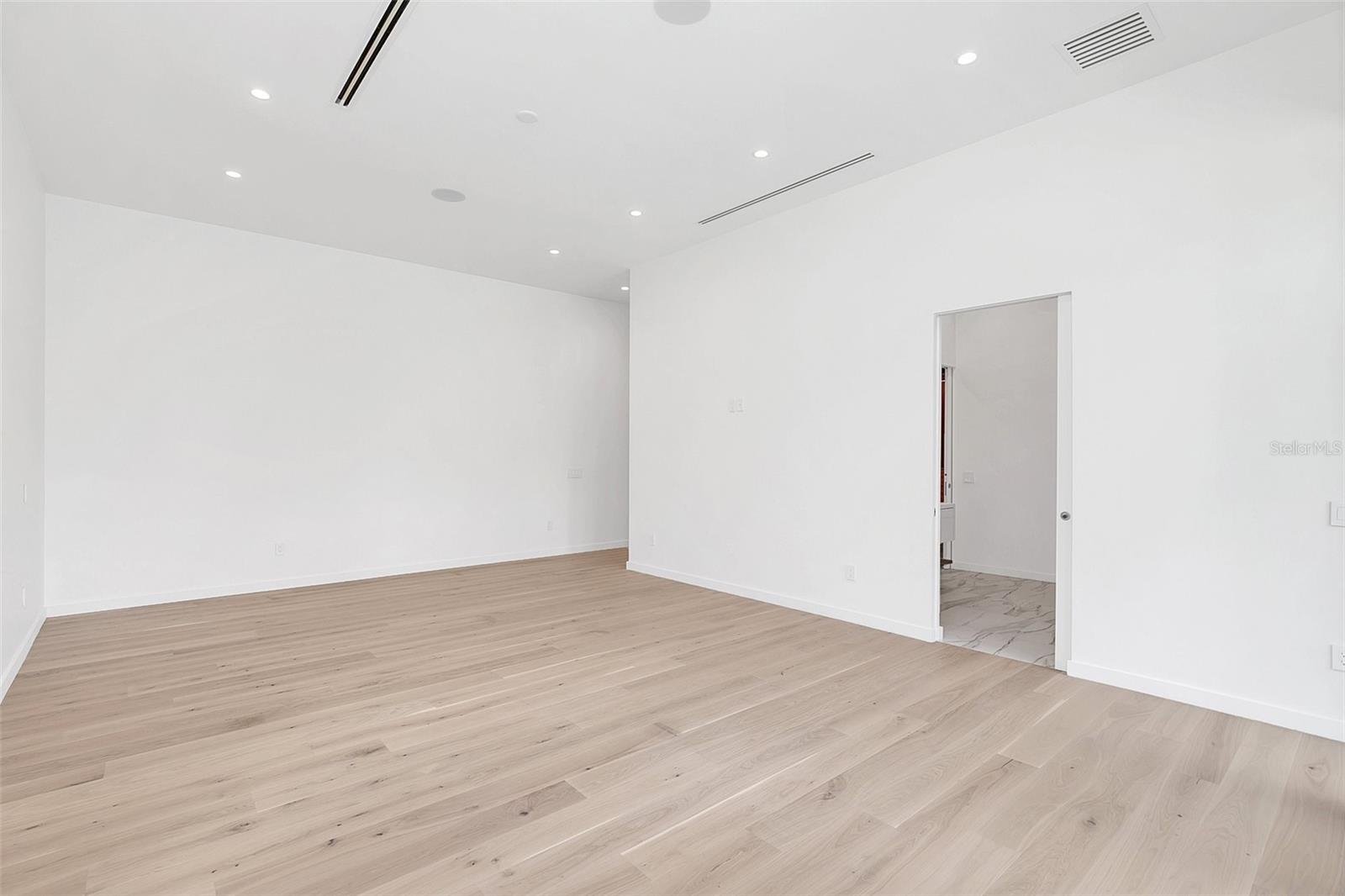 LAKE BUTLER ESTATES - Residential