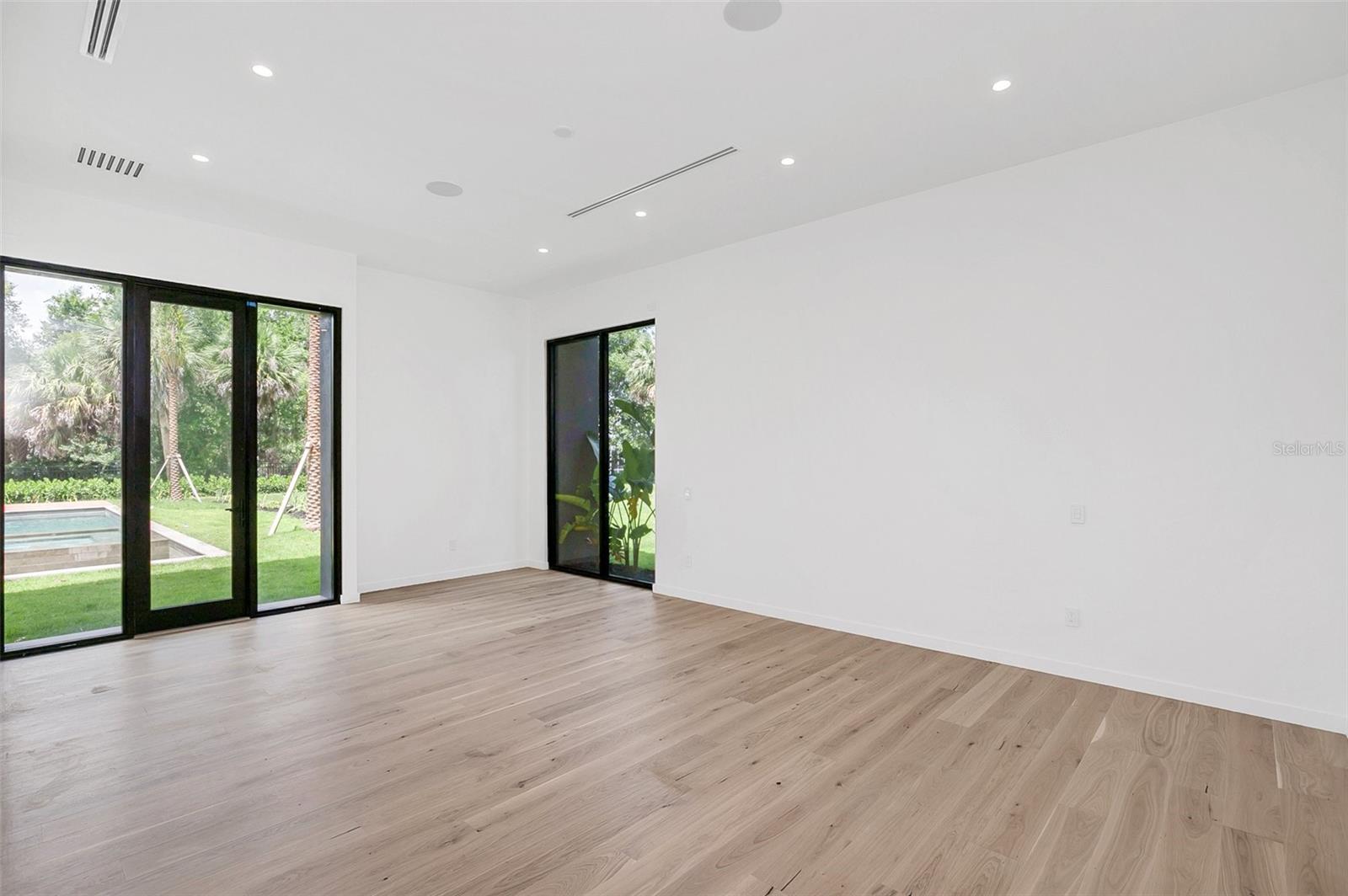 LAKE BUTLER ESTATES - Residential