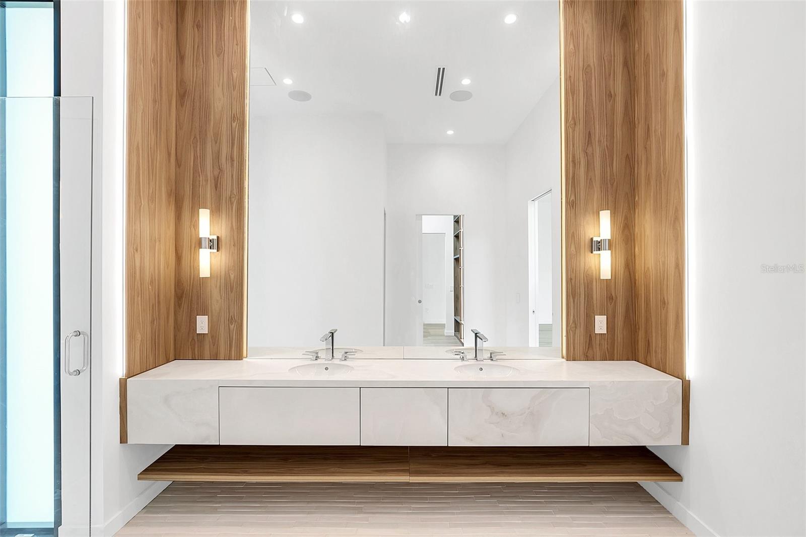 LAKE BUTLER ESTATES - Residential