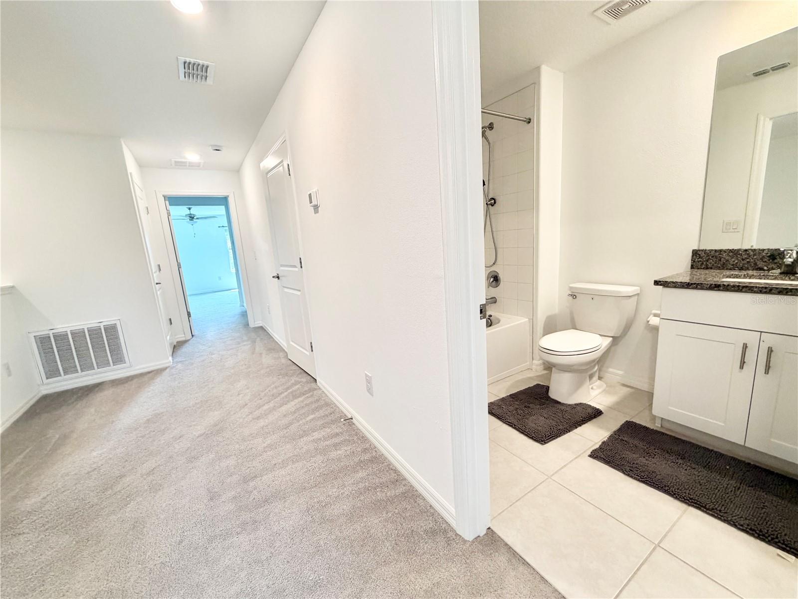 TOWNES/DARLINGTON, TOWNES AT DARLINGTON - Residential Lease