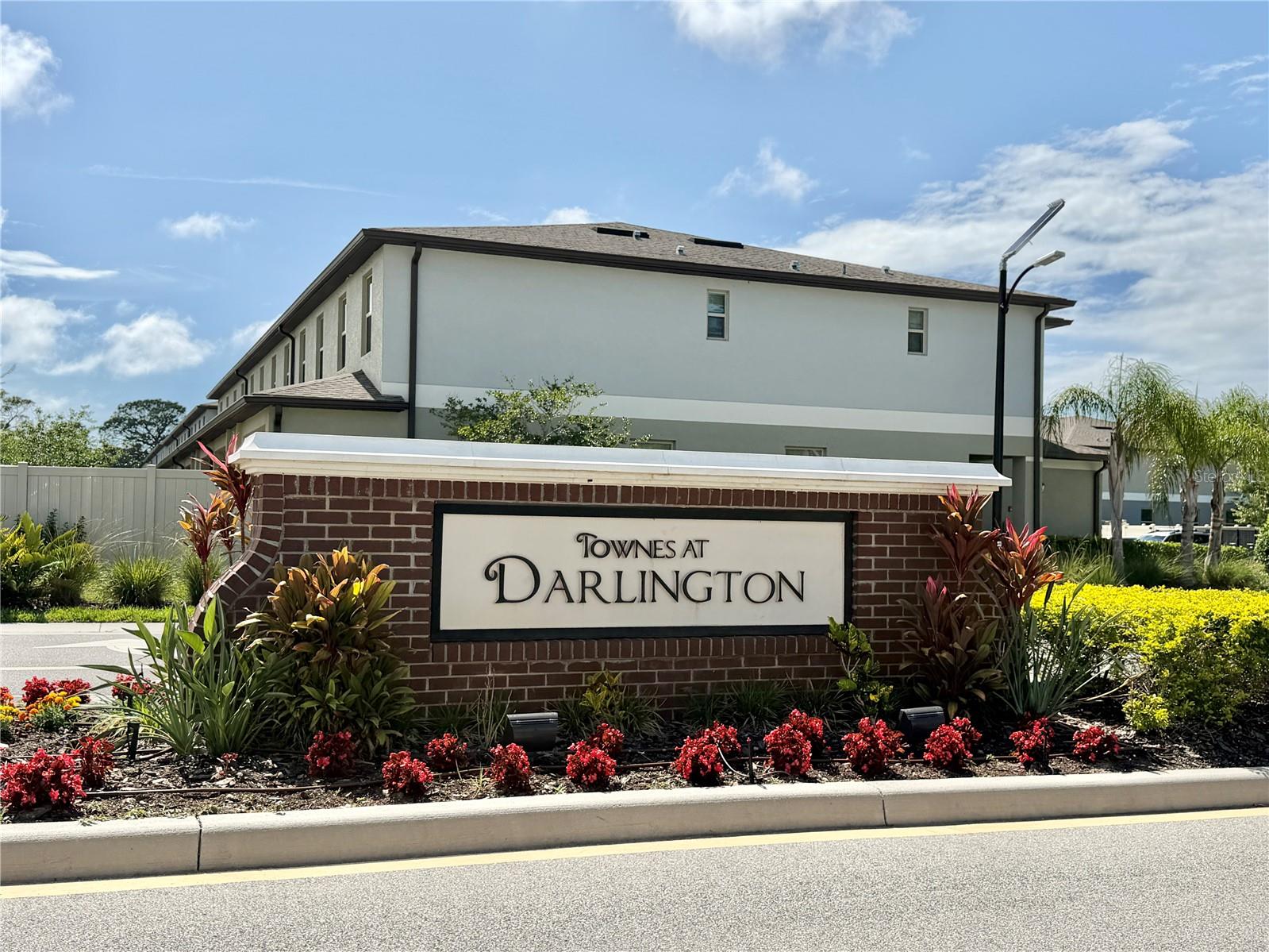 TOWNES/DARLINGTON, TOWNES AT DARLINGTON - Residential Lease