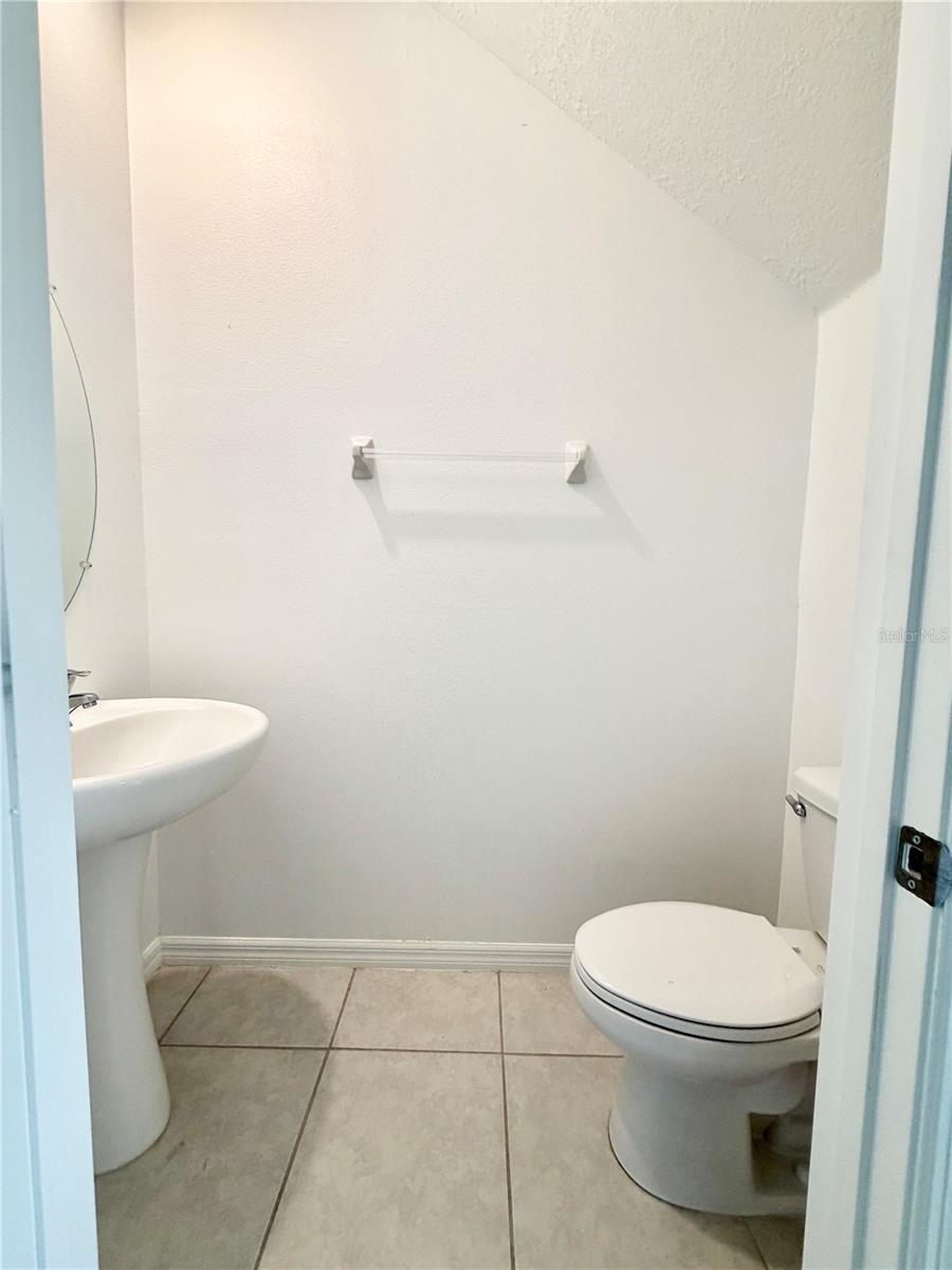 TOWNES/DARLINGTON, TOWNES AT DARLINGTON - Residential Lease