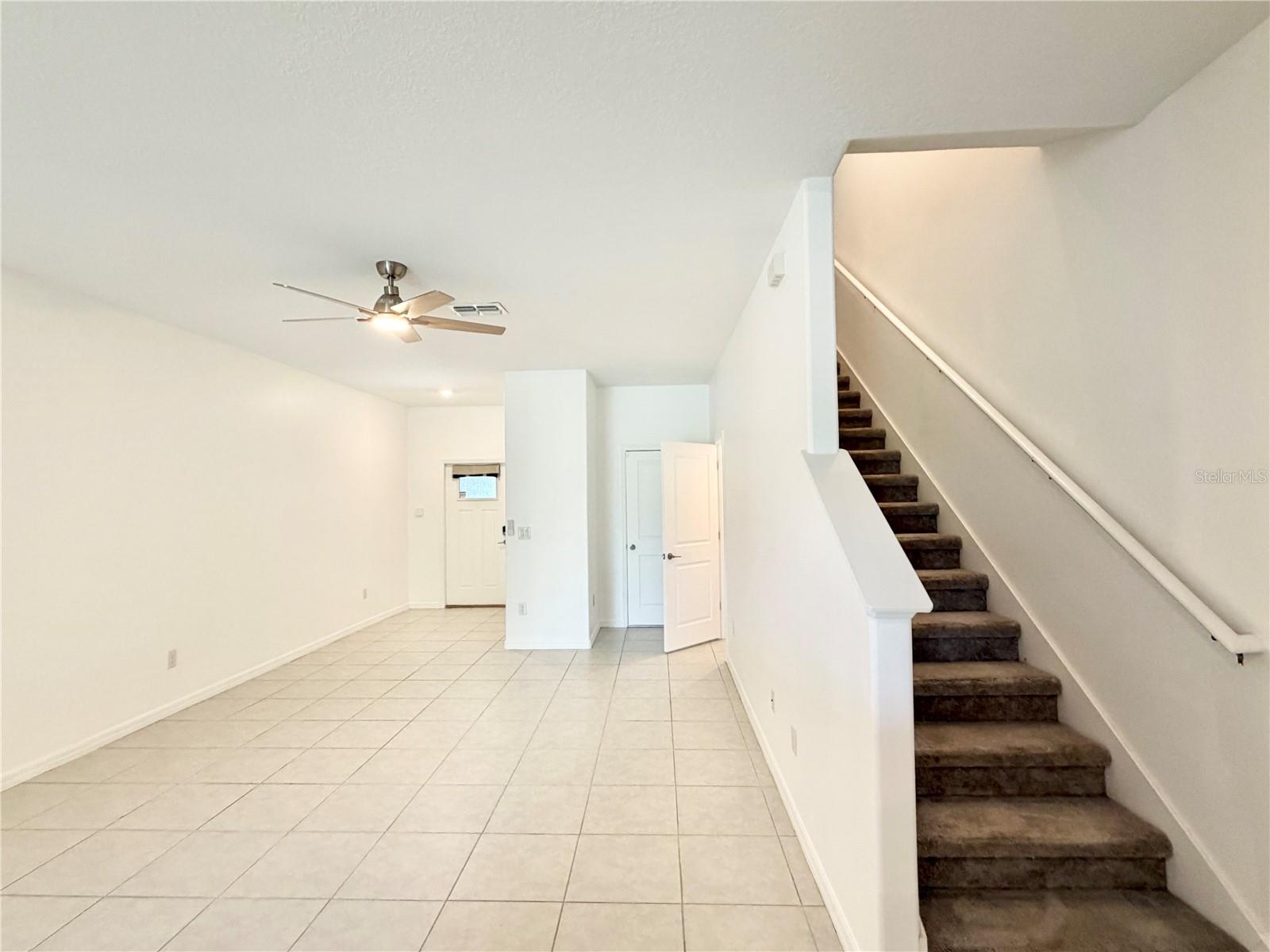 TOWNES/DARLINGTON, TOWNES AT DARLINGTON - Residential Lease
