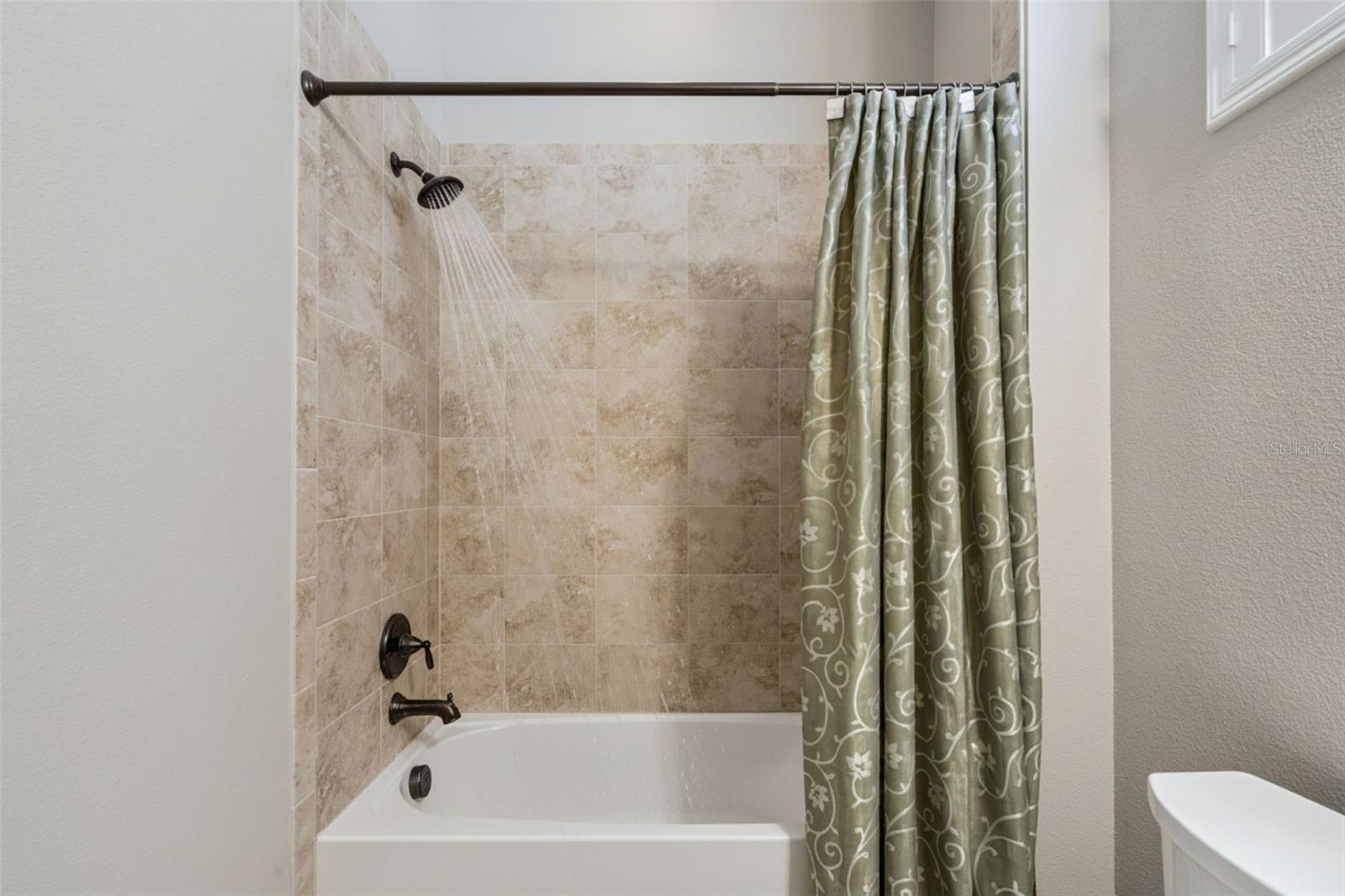 TWIN LAKES PH 1 - Residential