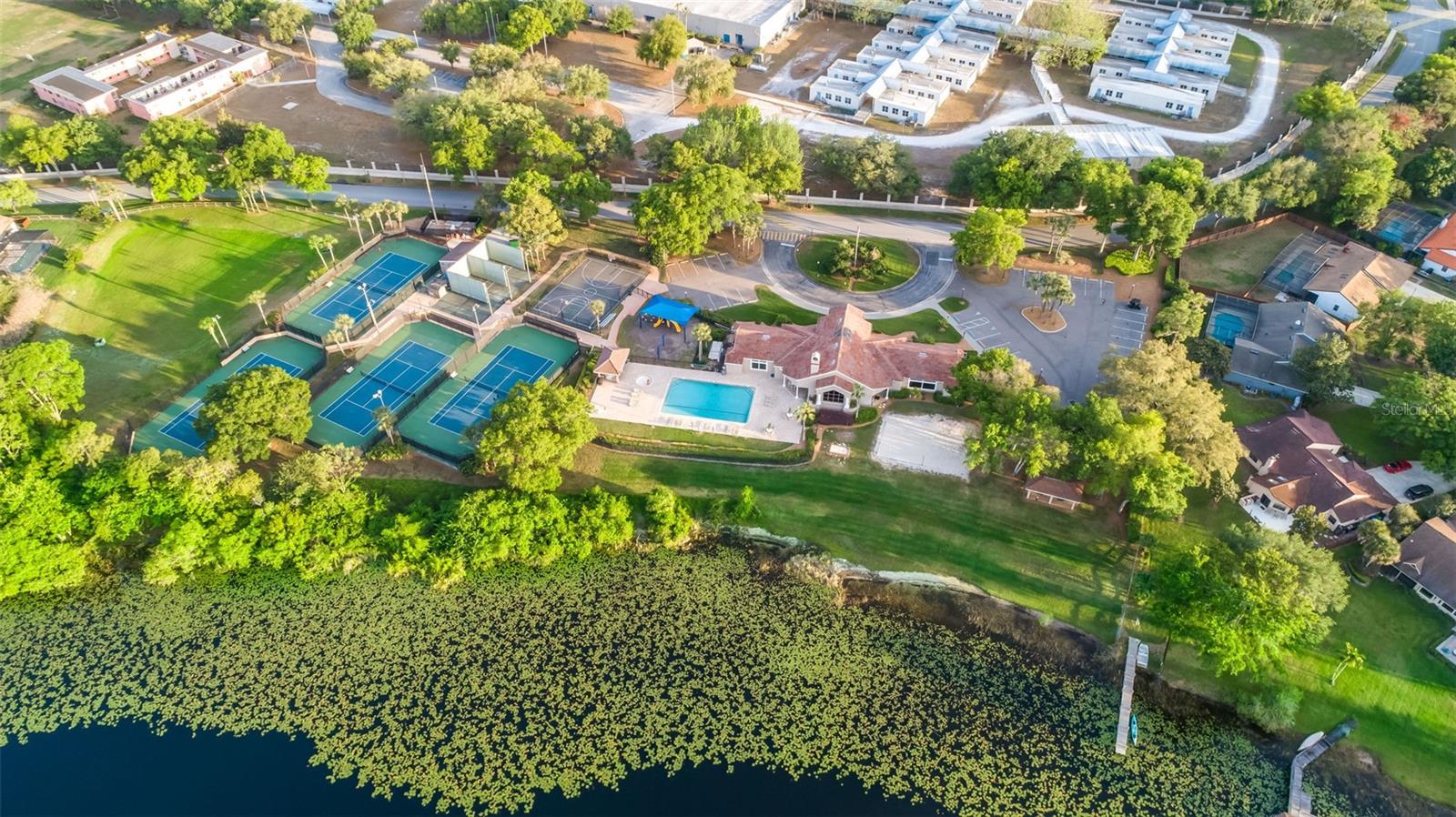 ORANGE TREE COUNTRY CLUB - Residential