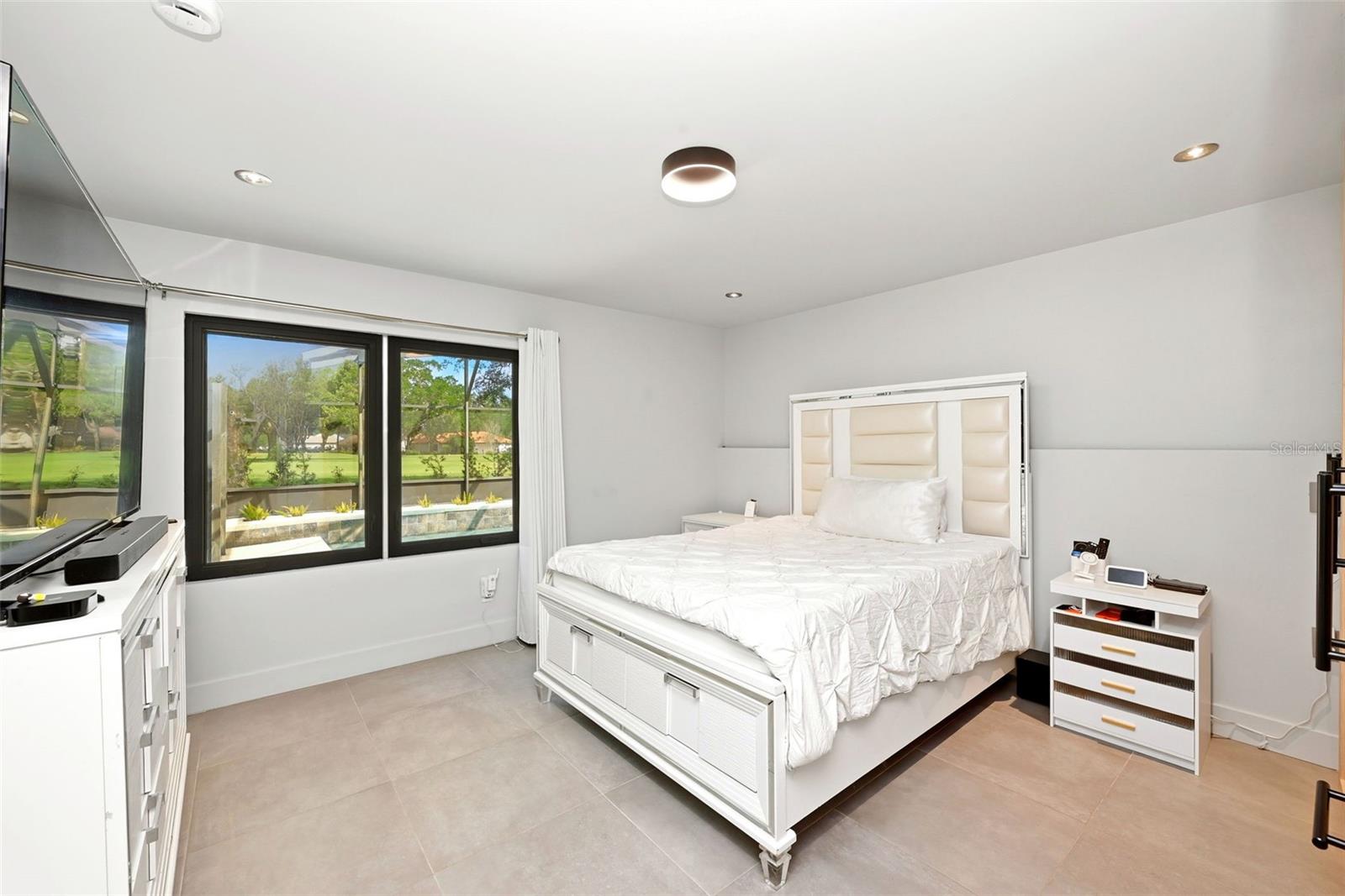 ORANGE TREE COUNTRY CLUB - Residential