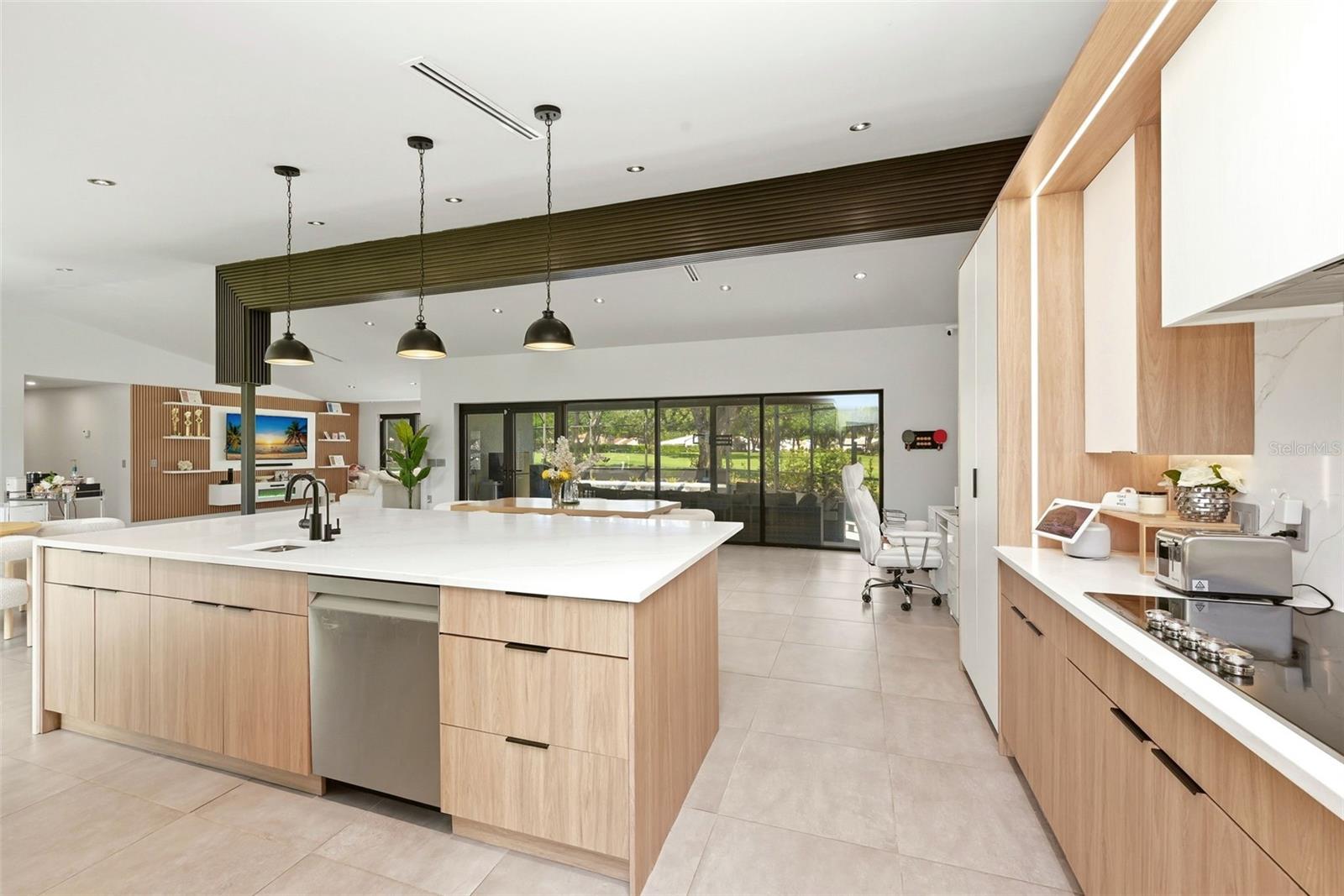 ORANGE TREE COUNTRY CLUB - Residential