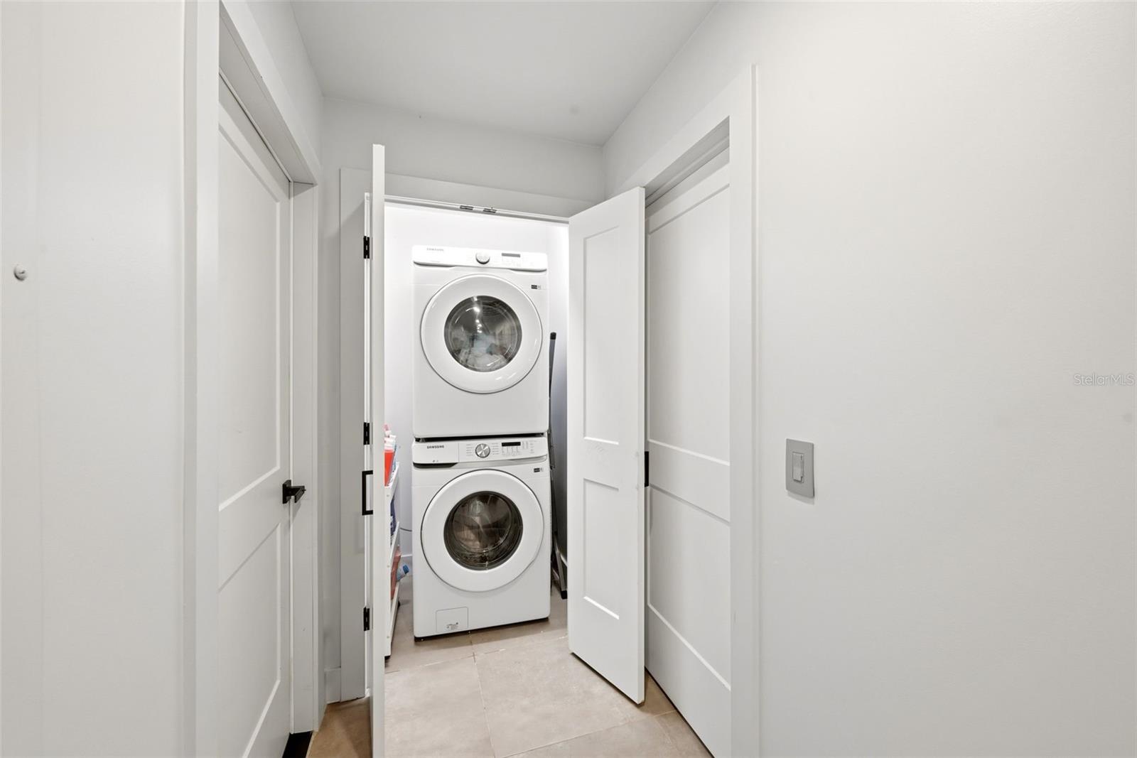 ORANGE TREE COUNTRY CLUB - Residential