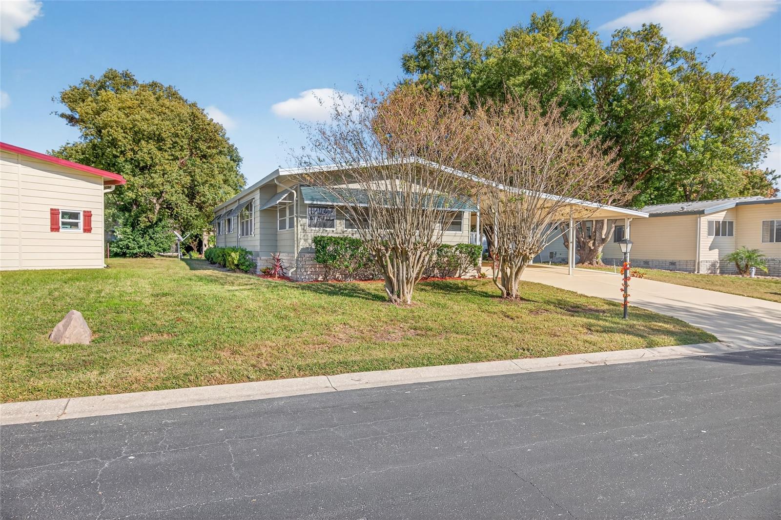 BANBURY VILLAGE CONDO - Residential