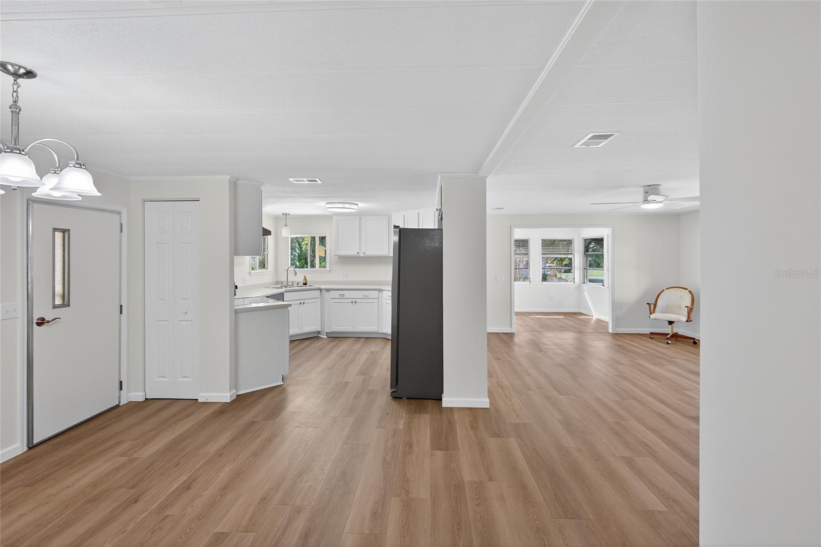 BANBURY VILLAGE CONDO - Residential