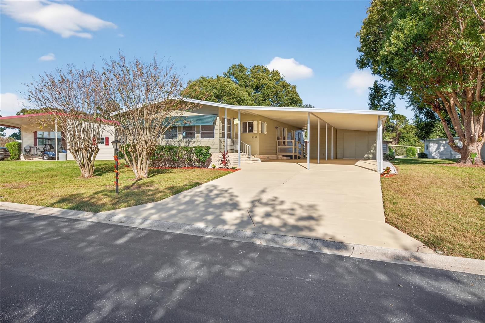 BANBURY VILLAGE CONDO - Residential