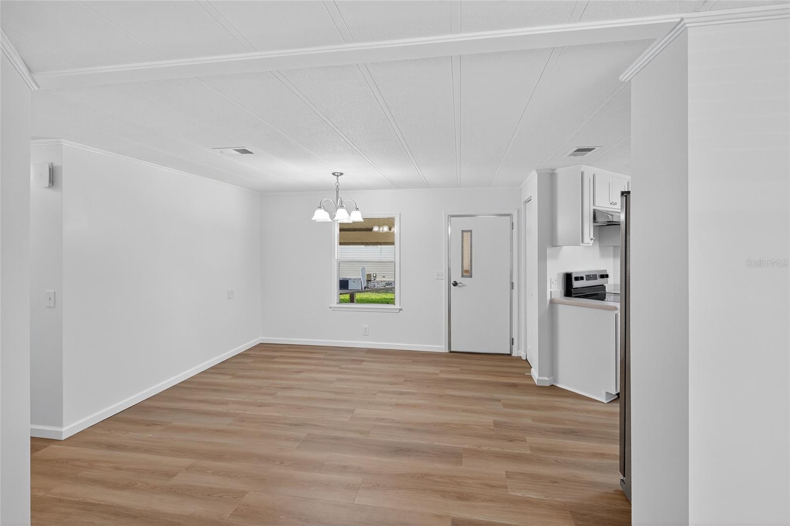 BANBURY VILLAGE CONDO - Residential