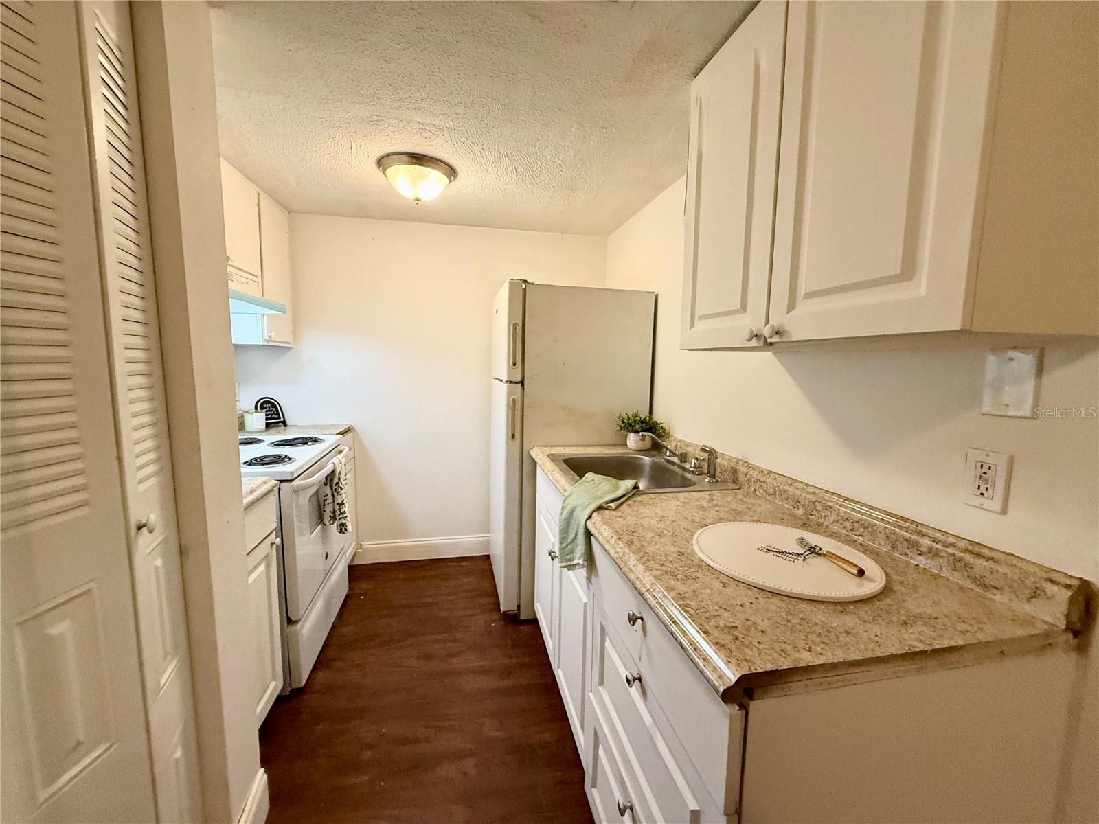 CEDAR RIDGE ADD - Residential Lease