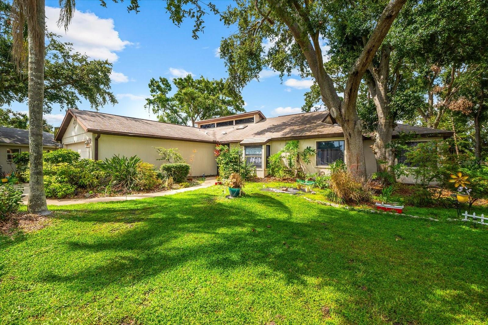 8240 CYPRESS LAKE DRIVE