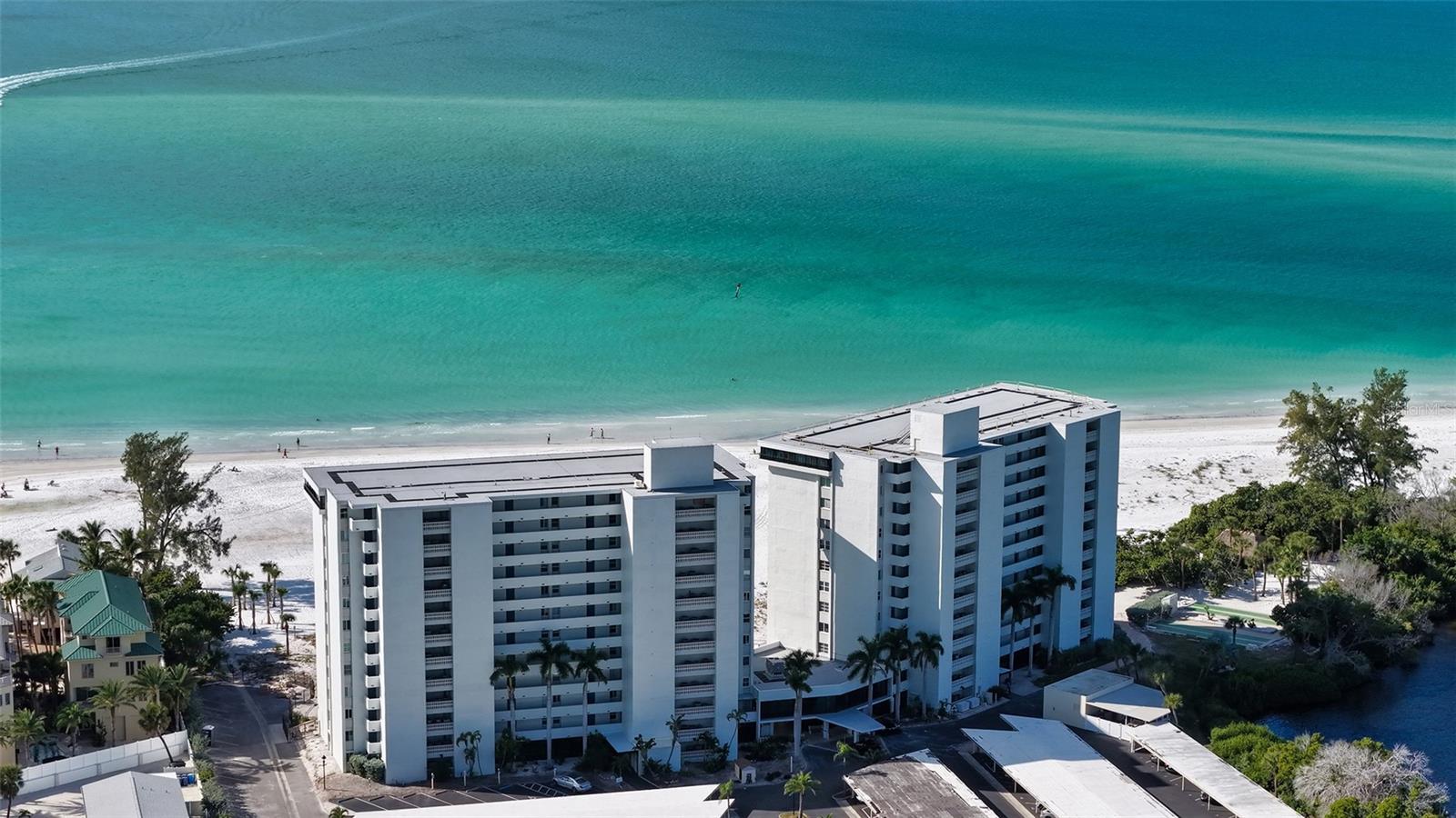 19 WHISPERING SANDS DRIVE 1104