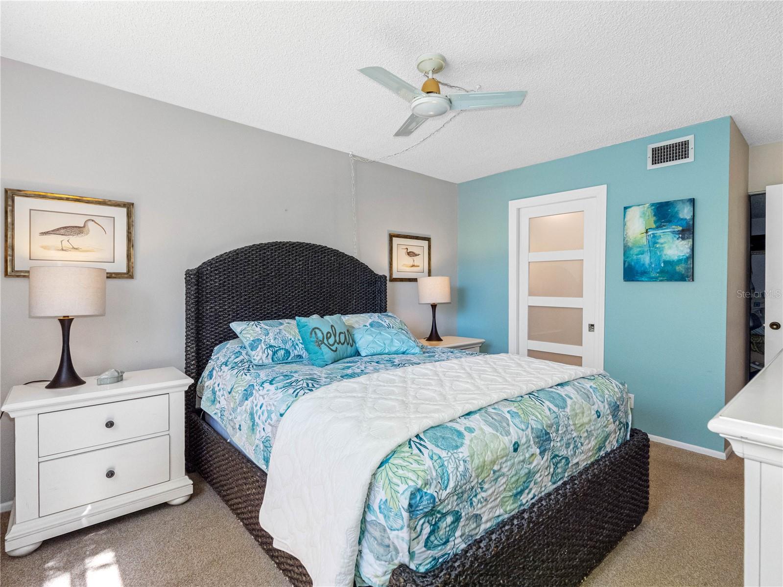 WATERS EDGE 1 CONDO - Residential