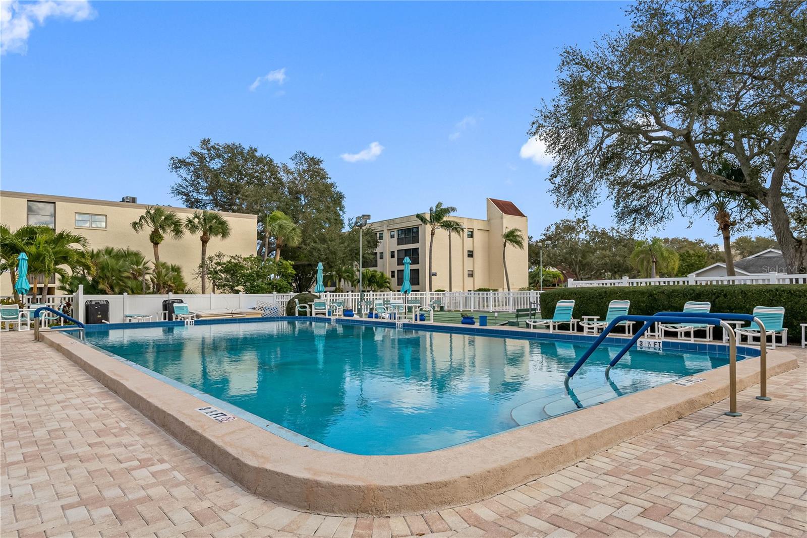 WATERS EDGE 1 CONDO - Residential