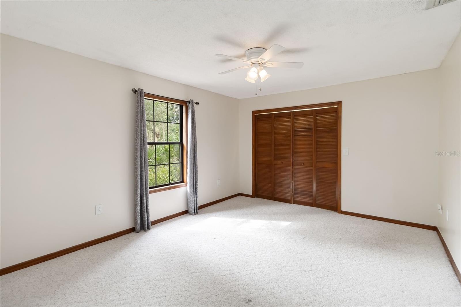 HIDDEN LAKE ESTATES - Residential