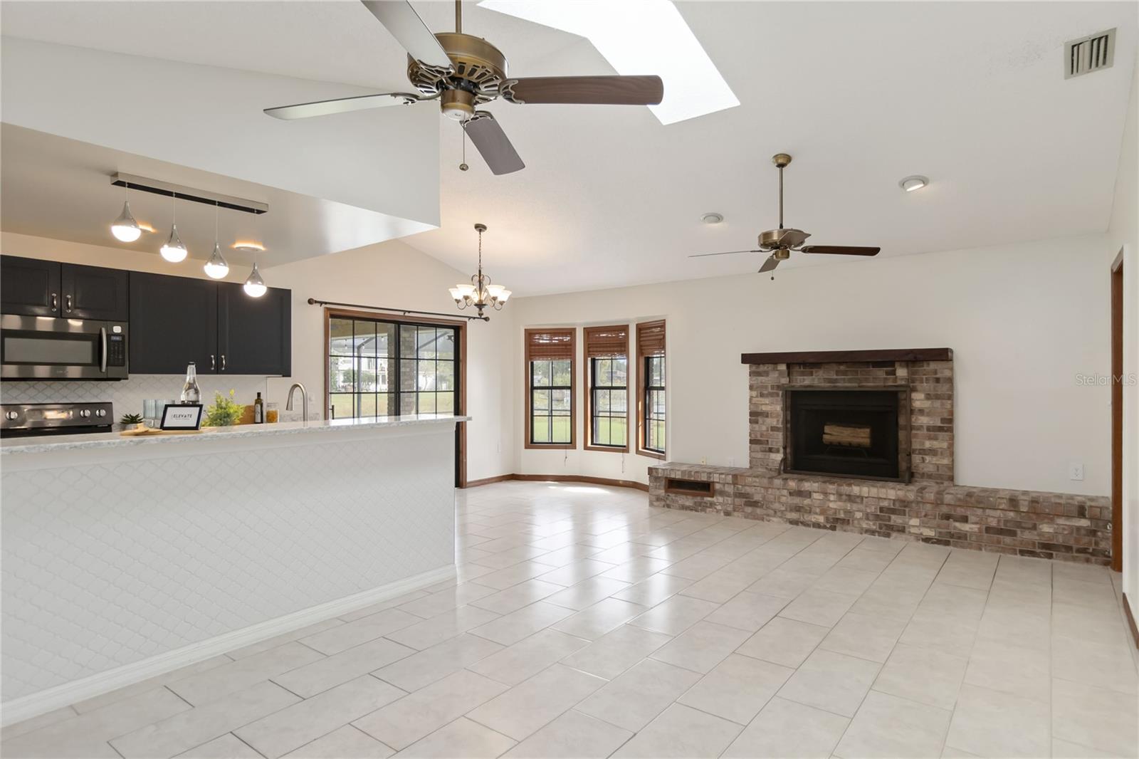 HIDDEN LAKE ESTATES - Residential