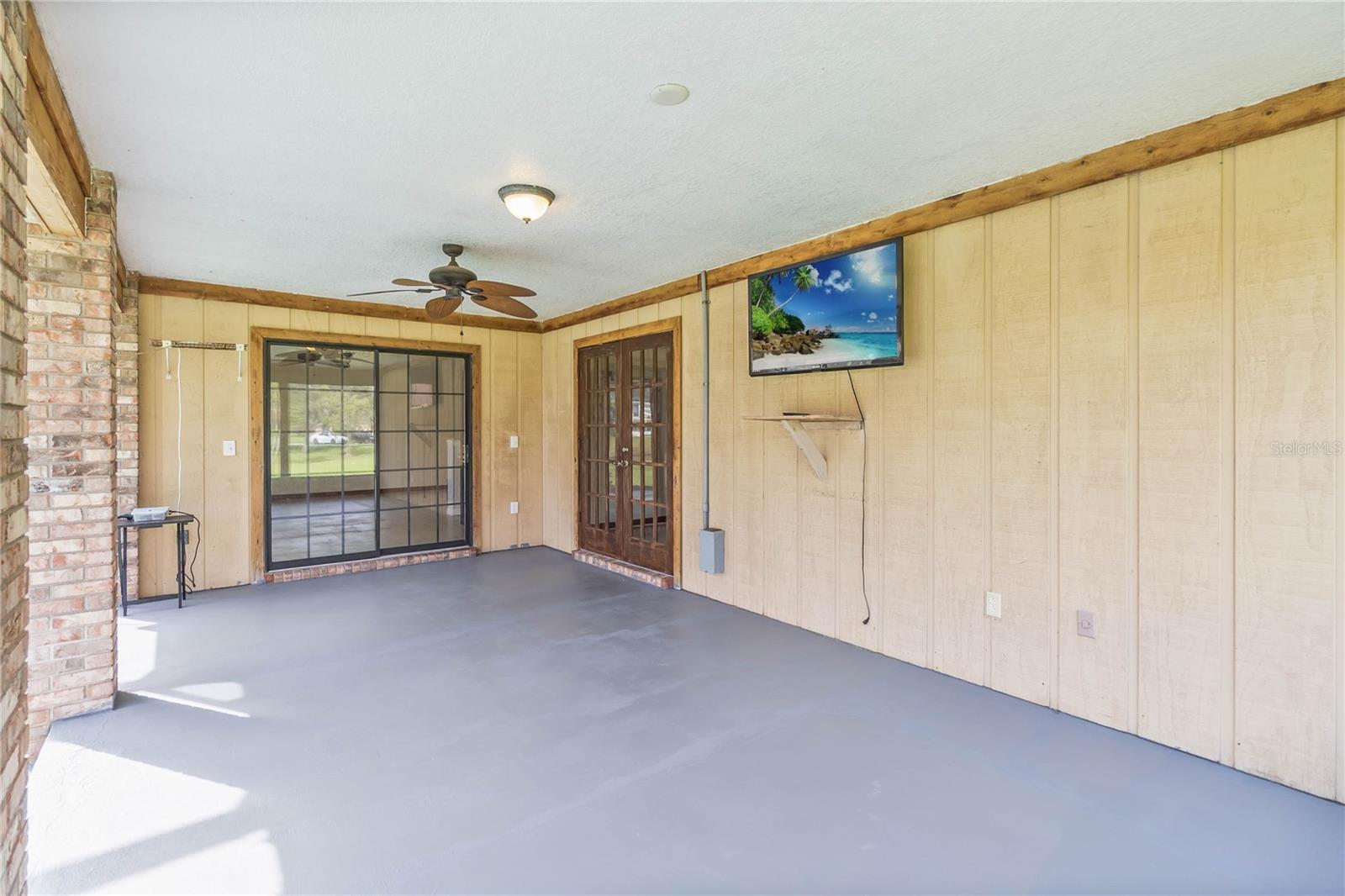 HIDDEN LAKE ESTATES - Residential