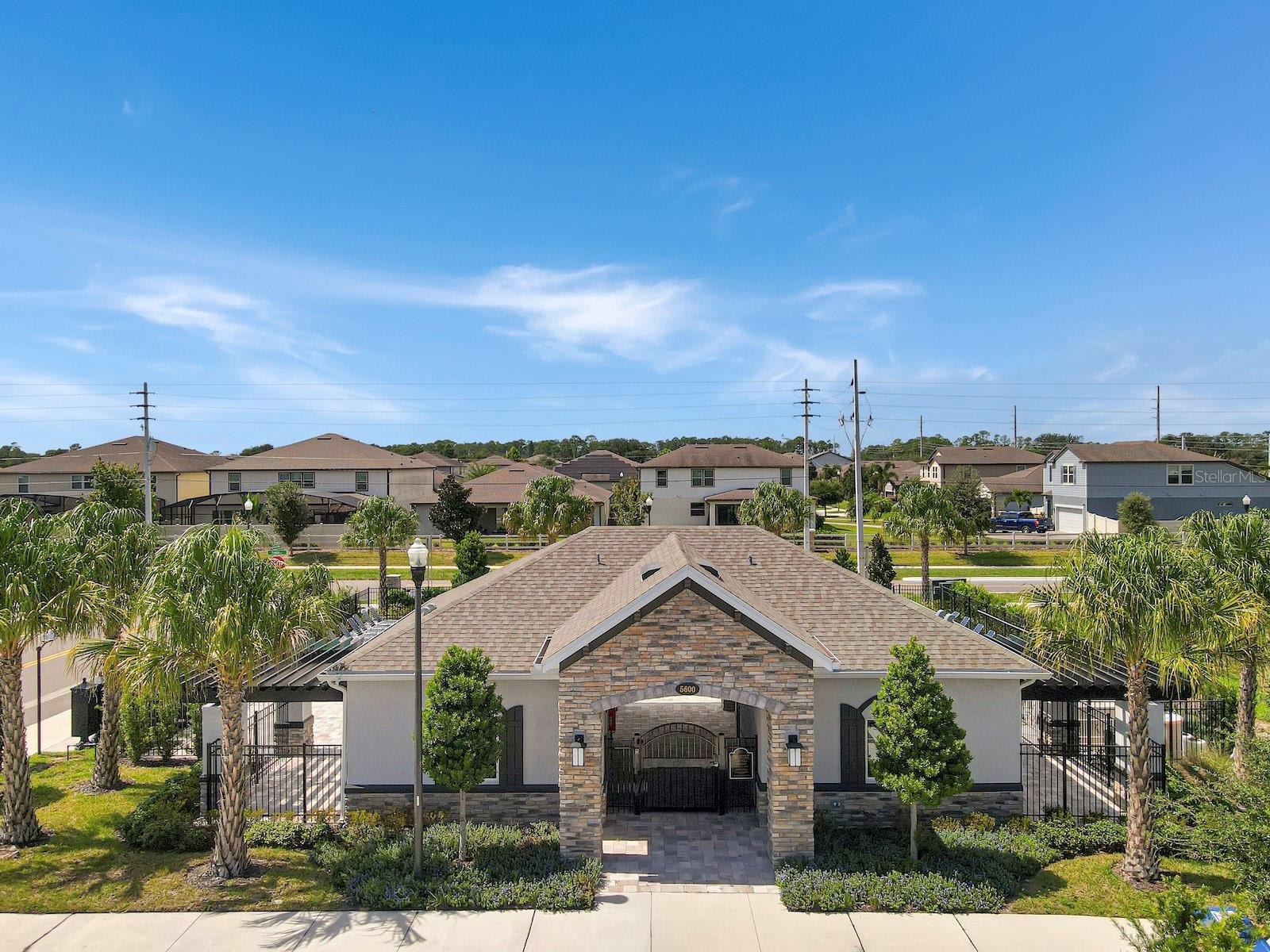 TOWNS AT NARCOOSSEE COMMONS - Residential