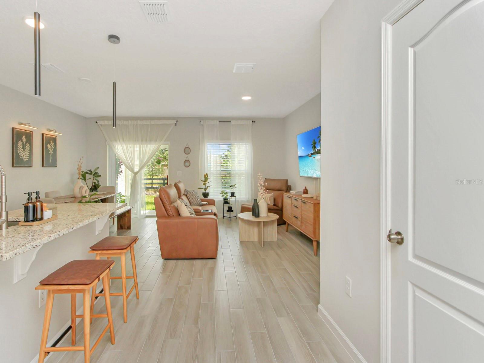 TOWNS AT NARCOOSSEE COMMONS - Residential