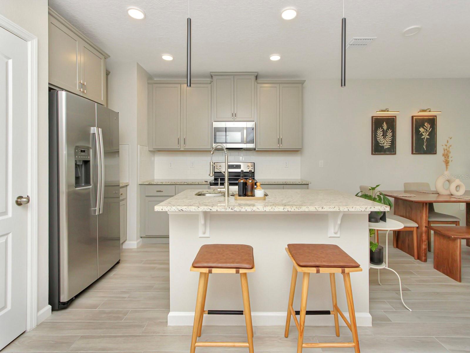 TOWNS AT NARCOOSSEE COMMONS - Residential