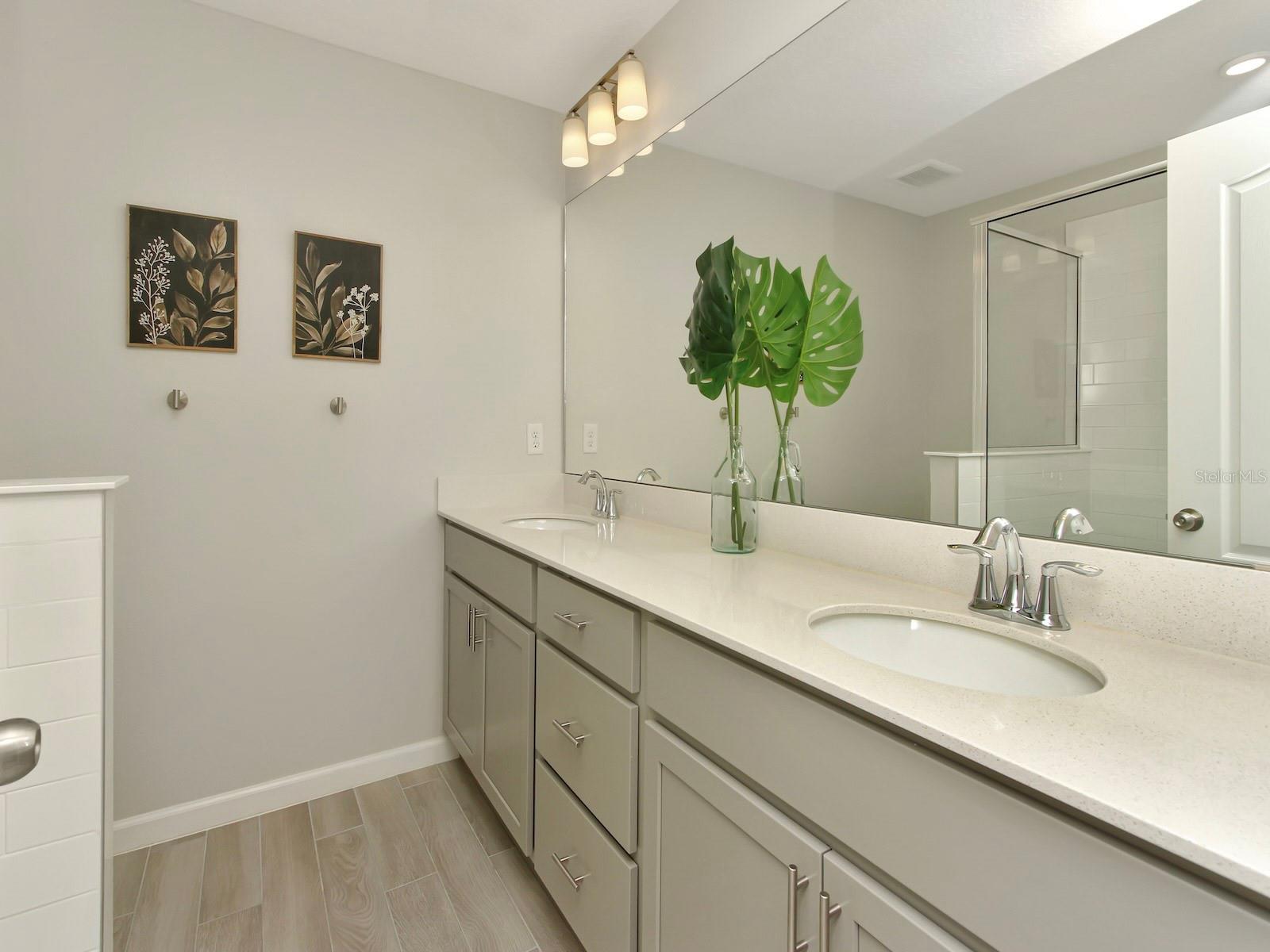TOWNS AT NARCOOSSEE COMMONS - Residential