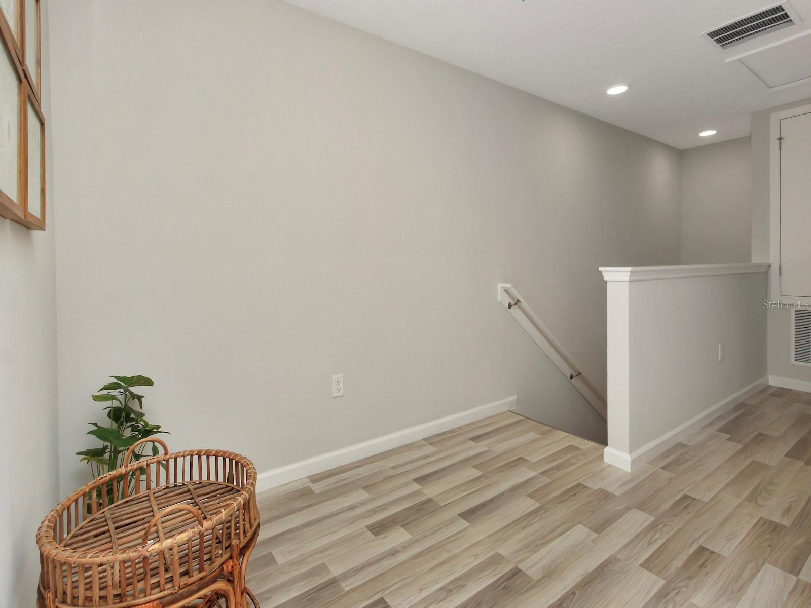 TOWNS AT NARCOOSSEE COMMONS - Residential